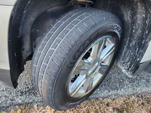 Used 2016 GMC Terrain SLE w/ Technology Package image 9