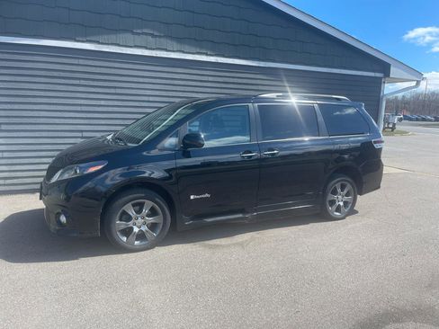 Used 2015 Honda Odyssey EX-L image 27