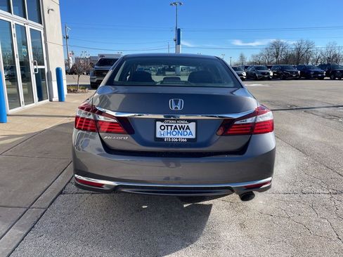 Used 2016 Honda Accord LX image 6