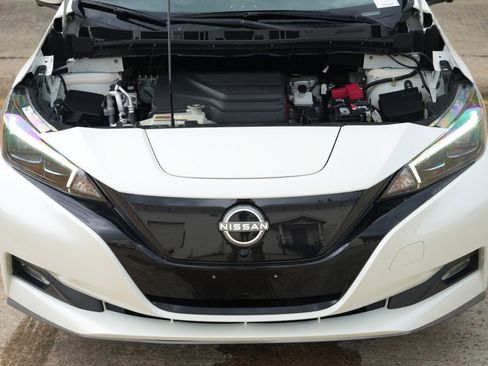 Used 2023 Nissan Leaf SV Plus FWD image 7