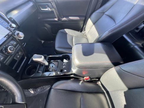 Used 2022 Toyota 4Runner TRD Off-Road Premium w/ Moonroof Package image 23