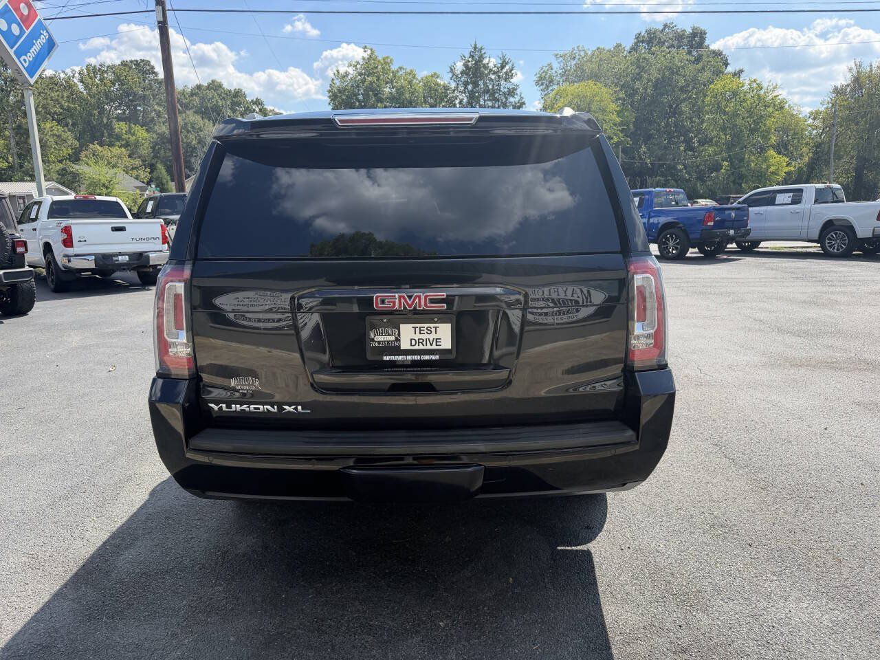 Used 2017 GMC Yukon XL SLT w/ Open Road Package RWD image 6