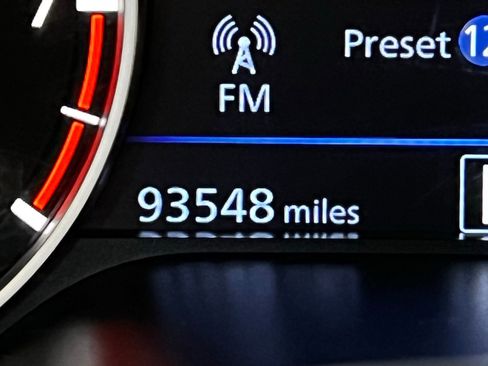 Used 2022 Nissan Altima 2.5 SV w/ SV Premium Package FWD image 17