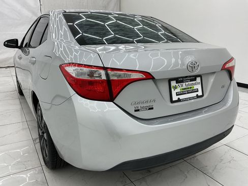 Used 2016 Toyota Corolla FWD image 9