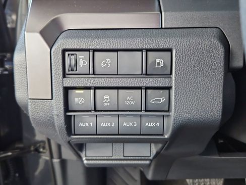 Used 2025 Toyota 4Runner TRD Off-Road Premium image 14