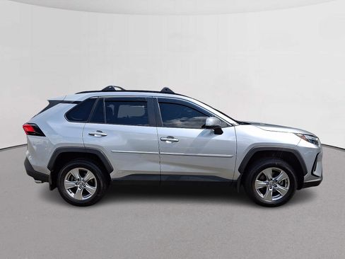 Used 2024 Toyota RAV4 XLE w/ Convenience Package AWD/4WD image 12