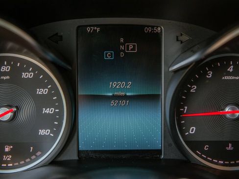 Used 2019 Mercedes-Benz C 300 Sedan image 18
