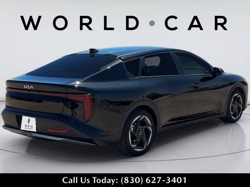 Certified 2025 Kia K4 EX FWD image 3