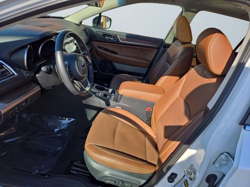 Used 2018 Subaru Outback 2.5i Touring image 9