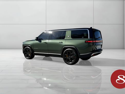 Used 2023 Rivian R1S Adventure image 2