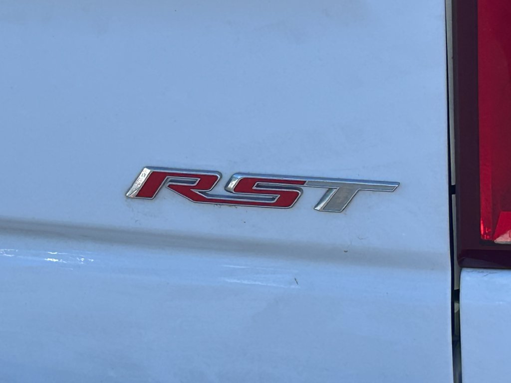 Used 2023 Chevrolet Silverado 1500 RST AWD/4WD image 4