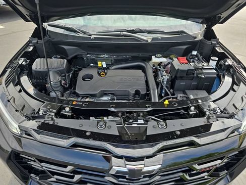 New 2027 Chevrolet Equinox RS w/ LPO, Floor Liner Package AWD/4WD image 31