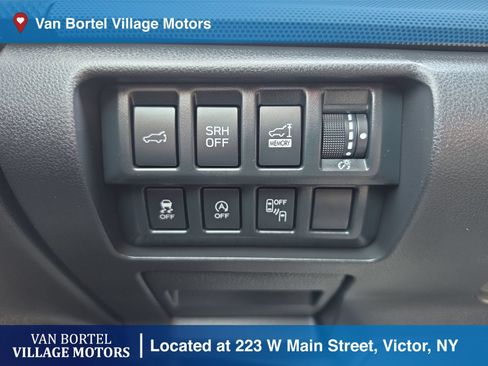 Used 2020 Subaru Forester Limited AWD/4WD image 19
