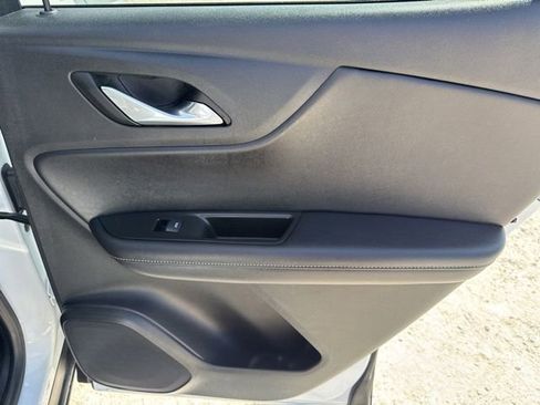 Used 2025 Chevrolet Blazer LT image 21