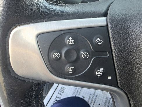 Used 2018 GMC Sierra 1500 SLT image 16