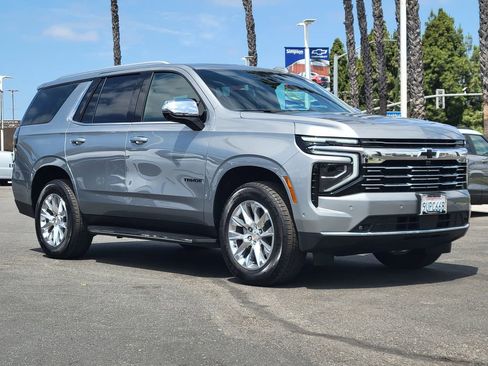 Used 2025 Chevrolet Tahoe Premier AWD/4WD image 36