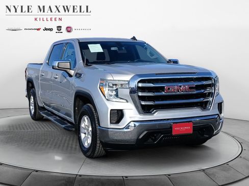 Used 2020 GMC Sierra 1500 SLE w/ SLE Value Package AWD/4WD image 2
