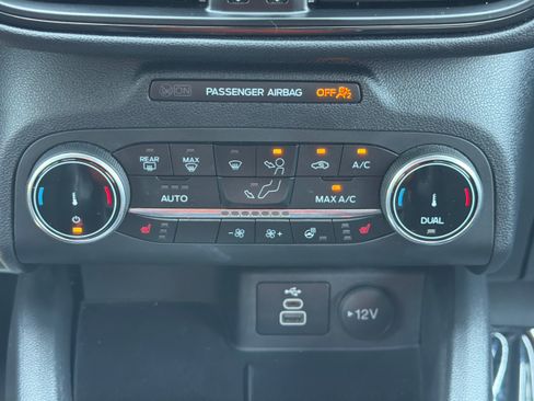 Used 2025 Ford Escape ST-Line Select AWD/4WD image 28
