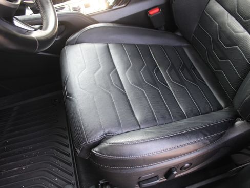 Certified 2022 Kia Telluride SX w/ SX Prestige Package AWD/4WD image 26