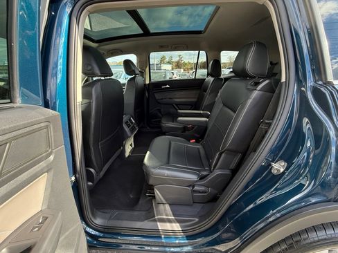 Used 2021 Volkswagen Atlas SE w/ Panoramic Sunroof Package FWD image 22