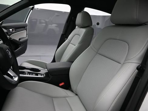 Used 2025 Honda Civic Sport Touring image 17