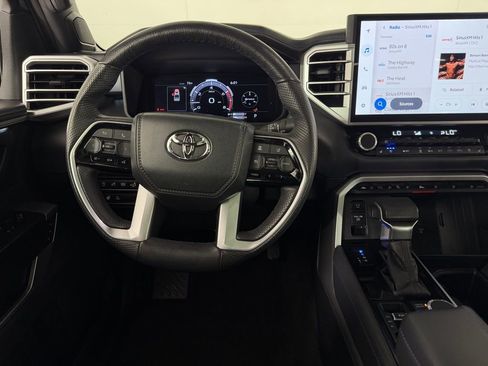 Used 2025 Toyota Tundra Platinum AWD/4WD image 13