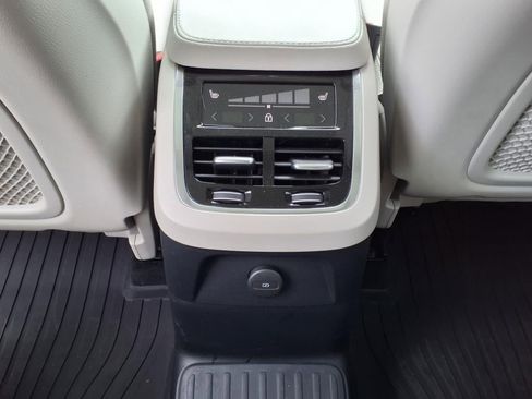 Certified 2023 Volvo XC90 T8 Plus w/ Protection Package image 7