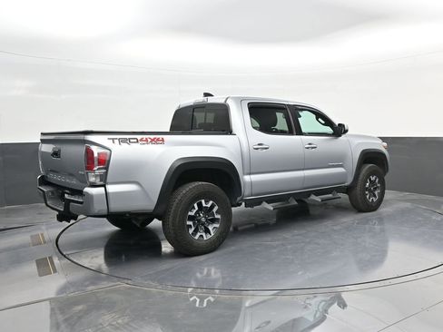 Used 2023 Toyota Tacoma TRD Off-Road AWD/4WD image 7