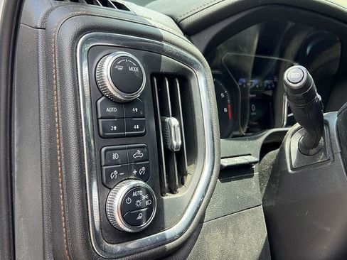 Used 2022 GMC Sierra 1500 AT4 w/ AT4 Premium Package AWD/4WD image 15