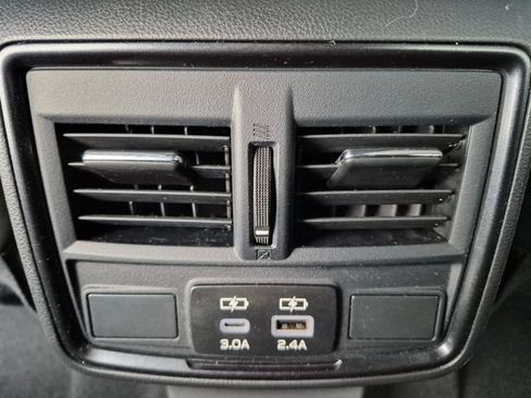 Used 2025 Subaru Forester Limited AWD/4WD image 30