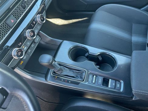 Used 2025 Honda Civic Sport image 39