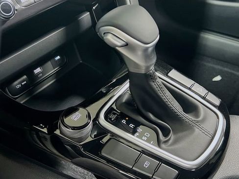 New 2026 Kia Seltos S image 17