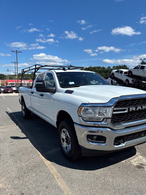 Used 2024 RAM 2500 Tradesman w/ Chrome Appearance Group AWD/4WD image 1