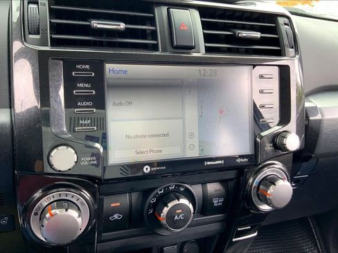 Used 2023 Toyota 4Runner 40th Anniversary SE AWD/4WD image 32