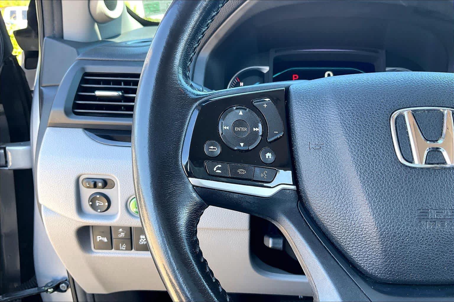 Used 2019 Honda Pilot Touring image 24