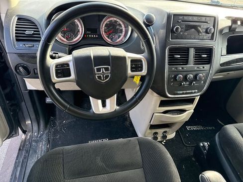 Used 2017 Dodge Grand Caravan SE w/ Power Window Group image 16