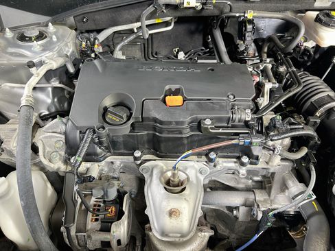 Used 2024 Honda HR-V EX-L image 29