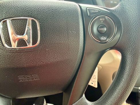 Used 2013 Honda Accord LX image 32