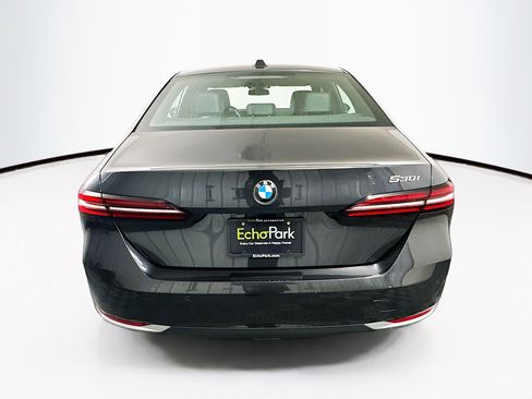 Used 2024 BMW 530i image 7
