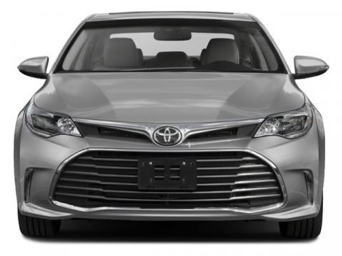 Used 2017 Toyota Avalon Limited image 5