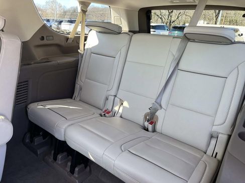 Used 2021 GMC Yukon XL Denali w/ Denali Premium Package image 21