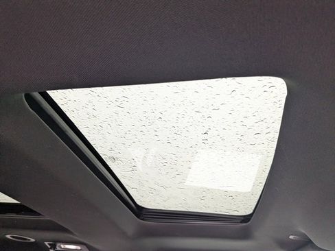 Used 2016 Ford Explorer Sport w/ Equipment Group 401A image 2