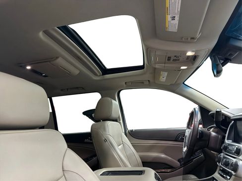 Used 2018 GMC Yukon SLT w/ Premium Edition RWD image 43