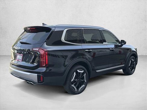 Used 2025 Kia Telluride S AWD/4WD image 5