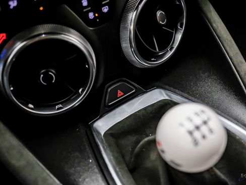 Used 2021 Chevrolet Camaro ZL1 image 60