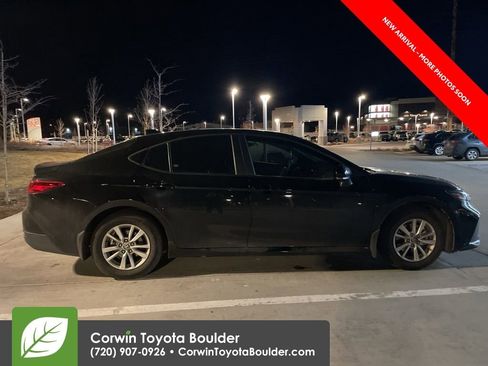 Used 2025 Toyota Camry XSE image 8