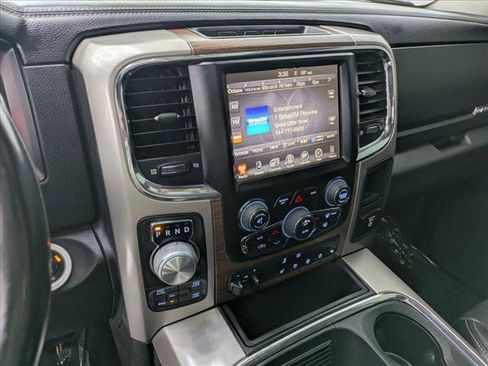 Used 2016 RAM 1500 Laramie w/ Convenience Group image 13