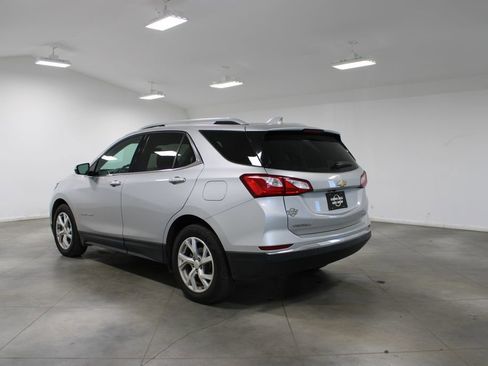 Used 2020 Chevrolet Equinox Premier image 7