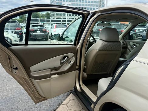 Used 2004 Chevrolet Malibu LS w/ Preferred Equipment Group FWD image 23