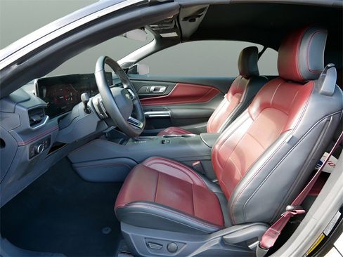 Used 2024 Ford Mustang GT Premium image 11